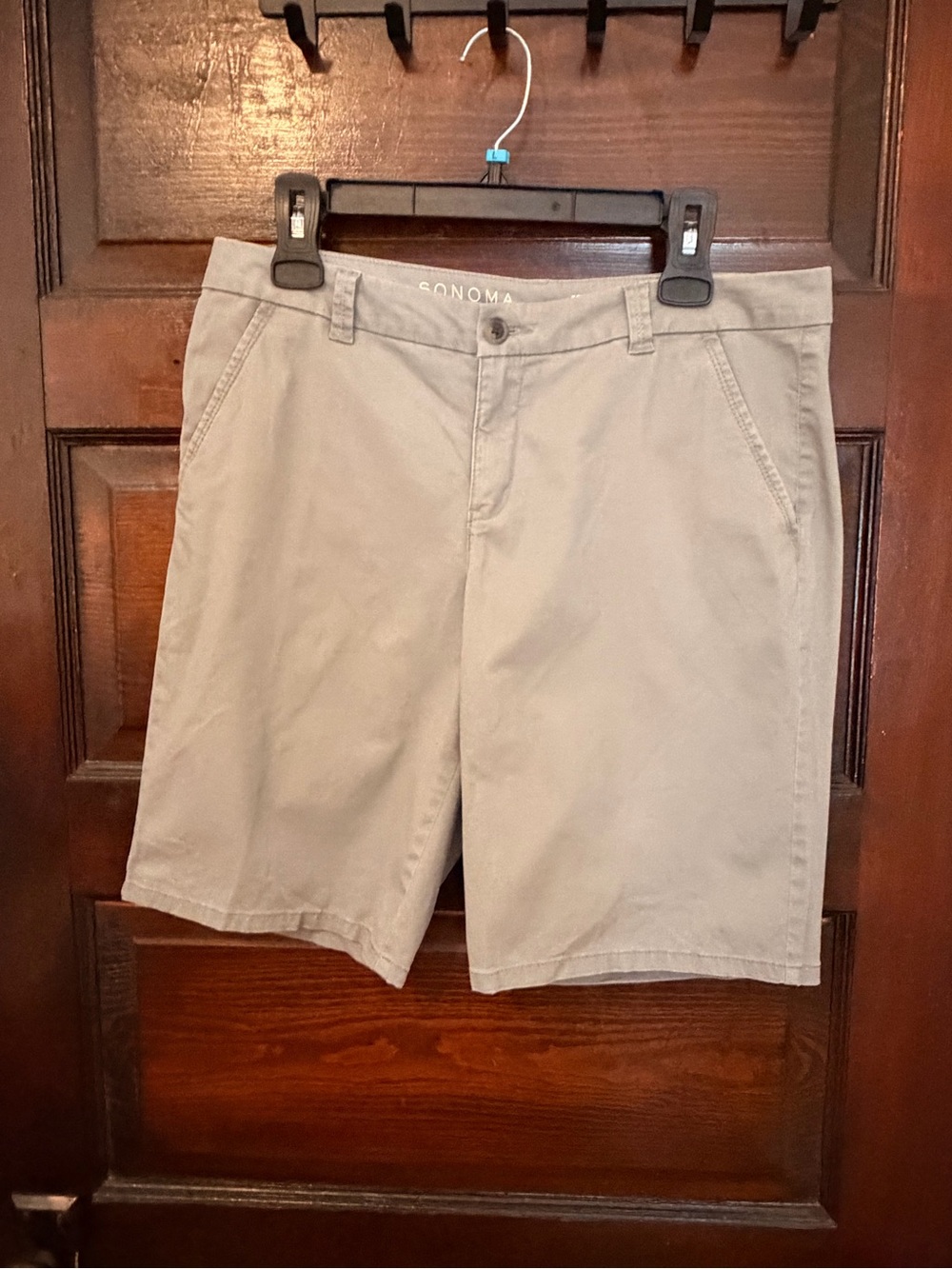 Sonoma Men's Light Khaki Flat-Front Shorts